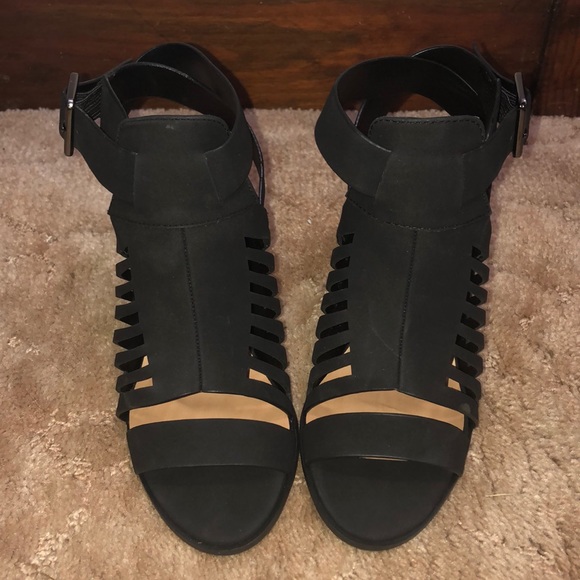 Delicious Shoes - NWT Brand New Black Heels